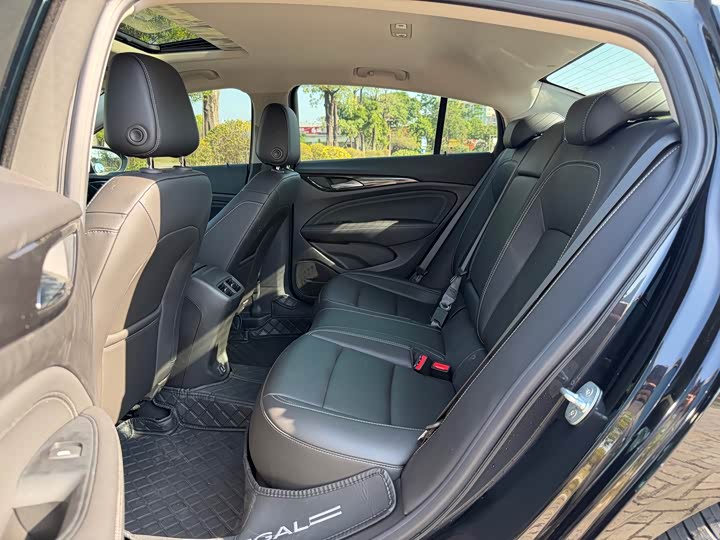 Фото 9 - Buick Regal