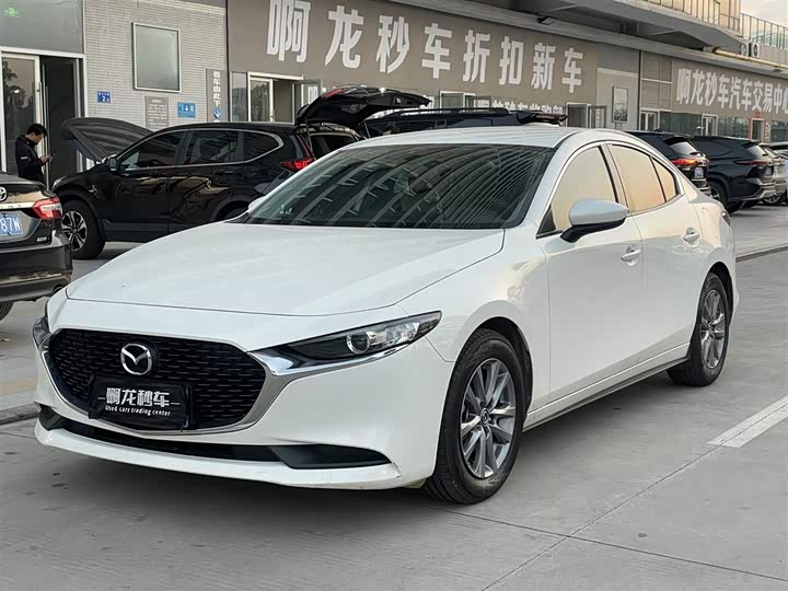 Photo 1 - Mazda 3 (Axela)