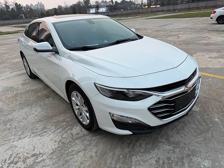 Фото 3 - Chevrolet Malibu XL