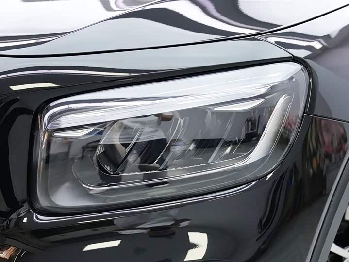 Фото 3 - Mercedes-Benz GLB-Class