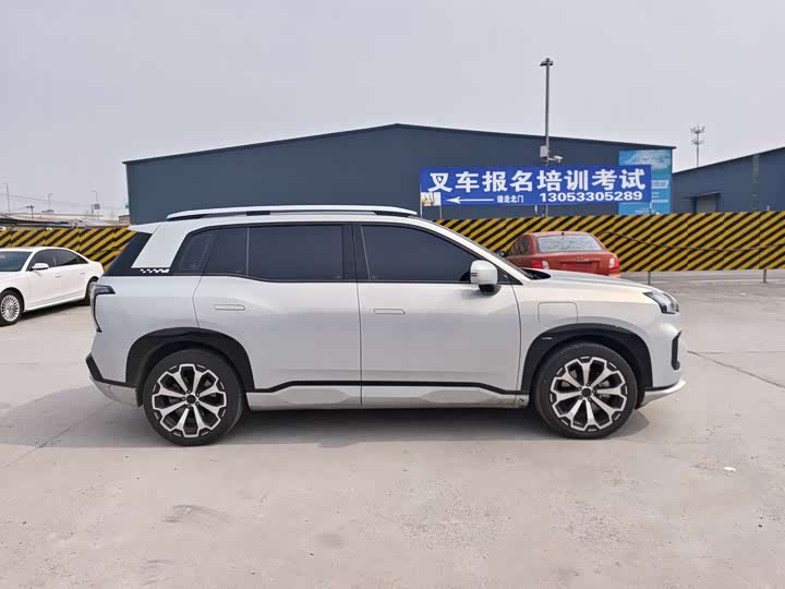 Фото 5 - GAC Aion V