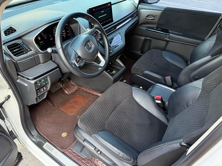 Фото 4 - Honda Elysion