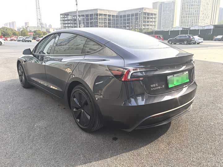 Фото 7 - Tesla Model 3