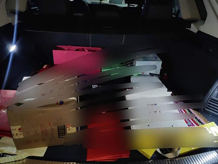 Фото 4 - Volkswagen Touareg