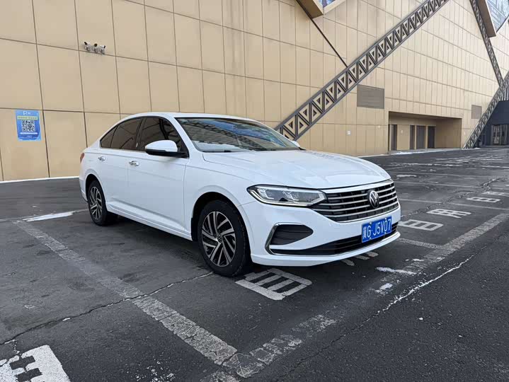 Фото 3 - Volkswagen Lavida