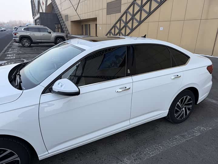 Фото 7 - Volkswagen Lavida