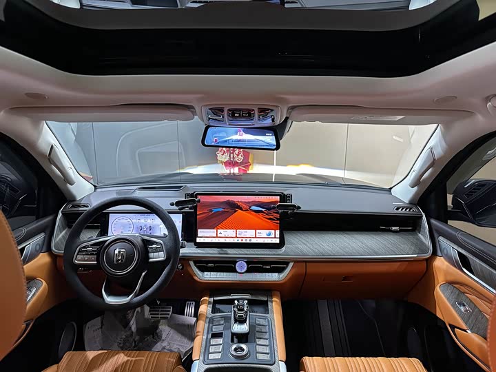 Фото 7 - Tank 500 Hybrid