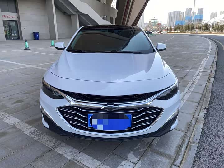 Фото 2 - Chevrolet Malibu XL