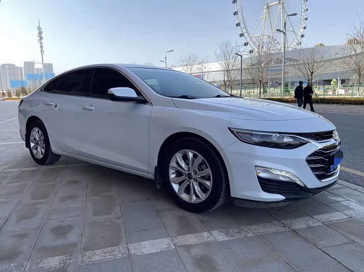 Фото 3 - Chevrolet Malibu XL