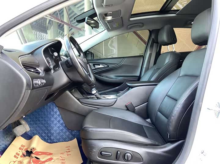 Фото 6 - Chevrolet Malibu XL