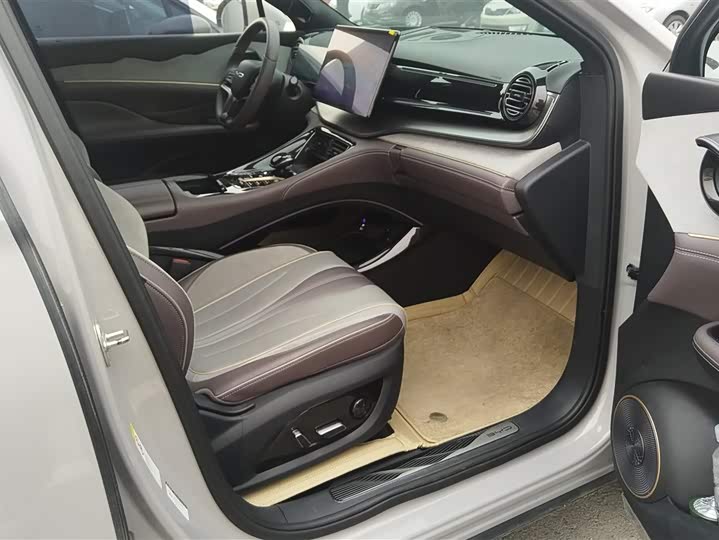 Photo 8 - BYD Frigate 07