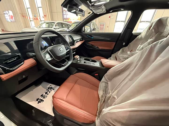 Фото 6 - Changan X5 Plus