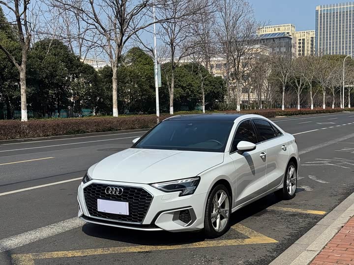 Фото 1 - Audi A3