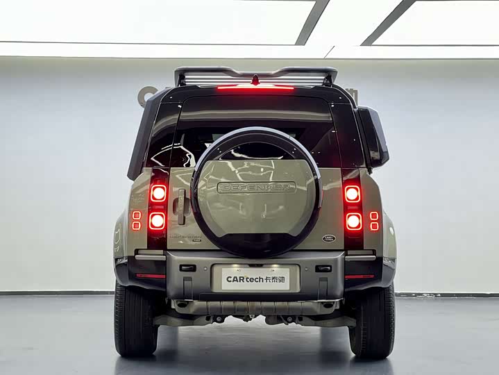 Фото 5 - Land Rover Defender