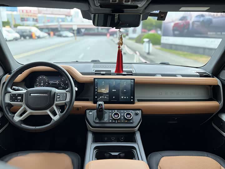 Фото 7 - Land Rover Defender