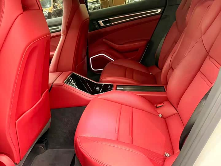 Фото 7 - Porsche Panamera