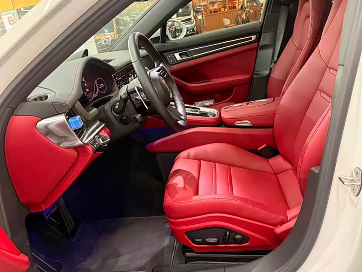 Фото 8 - Porsche Panamera