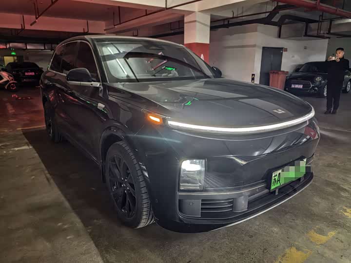 Фото 3 - LiXiang L8