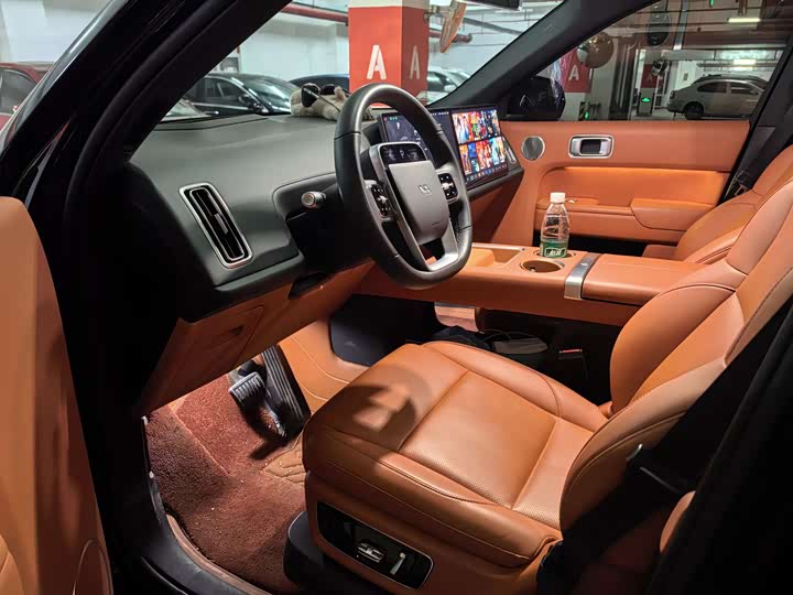 Фото 8 - LiXiang L8