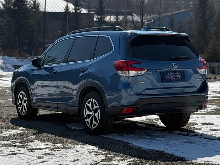 Photo 4 - Subaru Forester