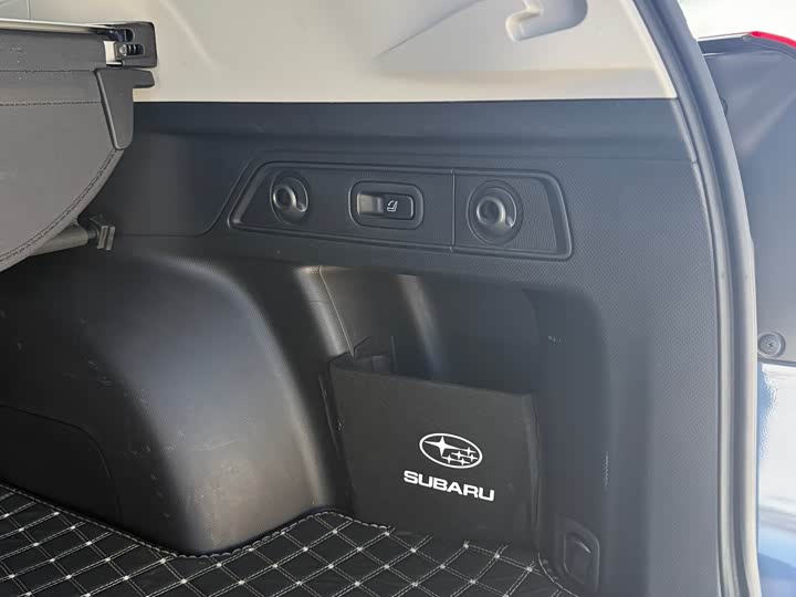 Photo 8 - Subaru Forester