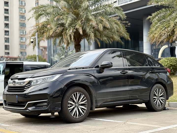 Фото 1 - Honda Avancier