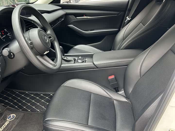 Photo 9 - Mazda 3 (Axela)