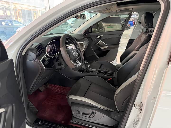 Фото 7 - Audi Q3