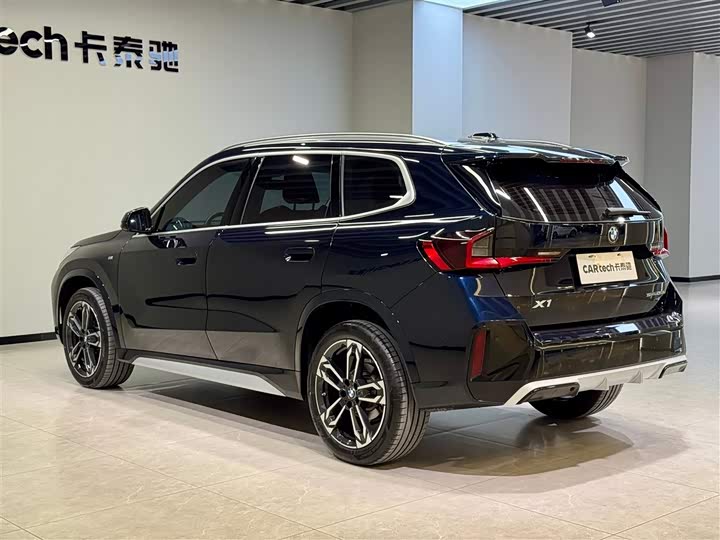 Фото 6 - BMW X1
