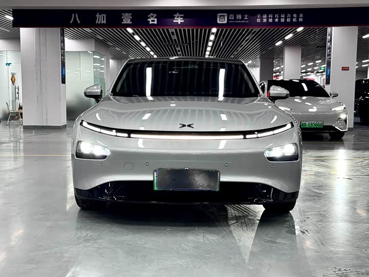 Фото 2 - XPeng P7