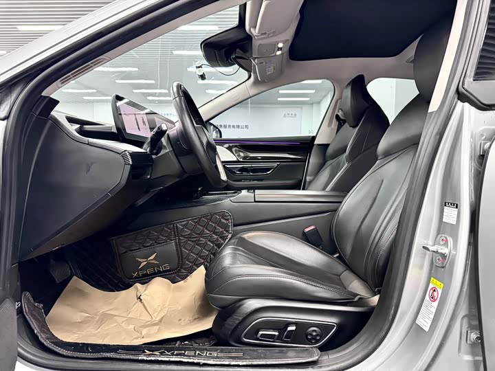 Фото 7 - XPeng P7