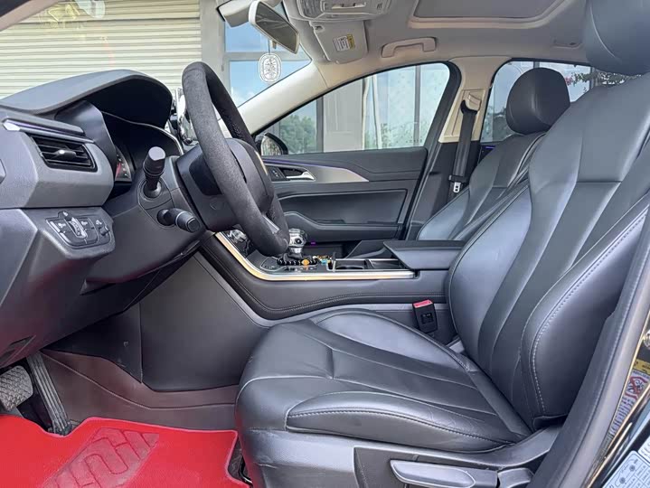 Фото 5 - Hongqi H5