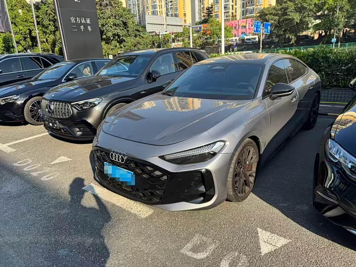 Фото 1 - Audi A5L Sportback