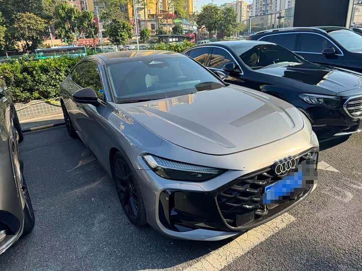 Фото 2 - Audi A5L Sportback