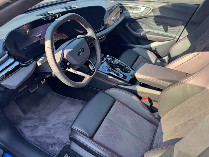 Фото 3 - Audi A5L Sportback