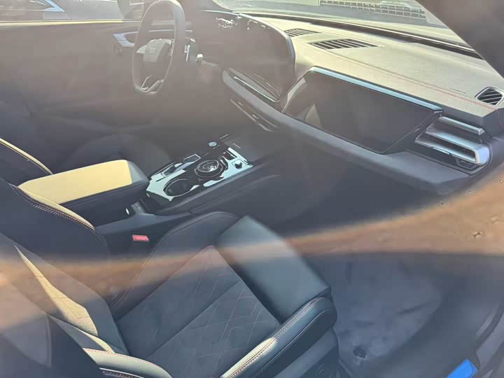 Фото 5 - Audi A5L Sportback