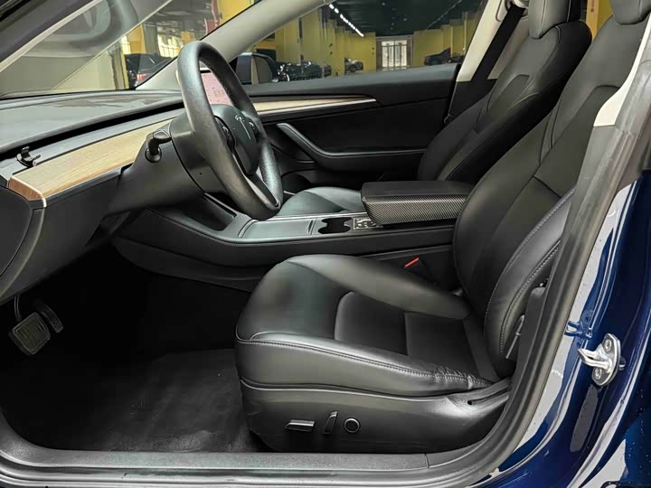 Фото 5 - Tesla Model 3