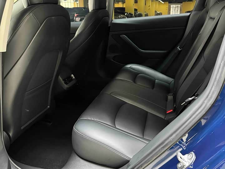 Фото 6 - Tesla Model 3