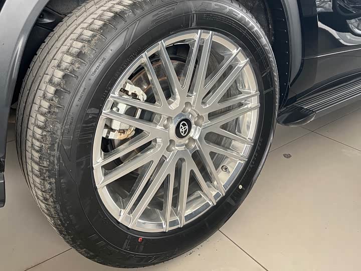 Фото 7 - Toyota Highlander