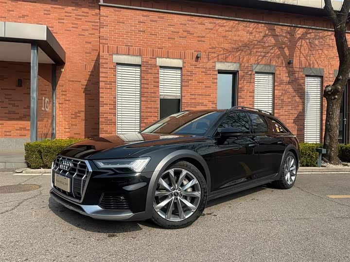 Фото 1 - Audi A6