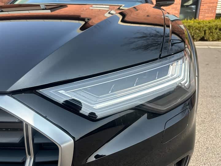 Фото 6 - Audi A6