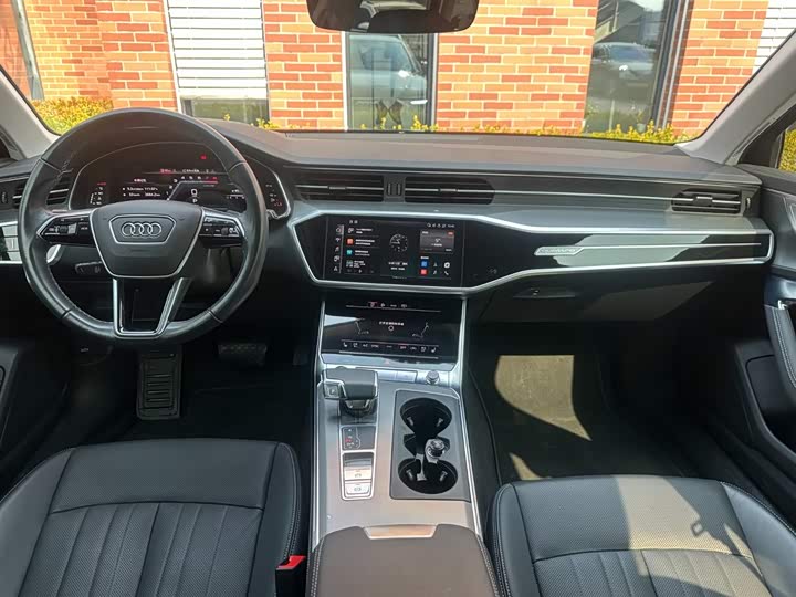 Фото 9 - Audi A6