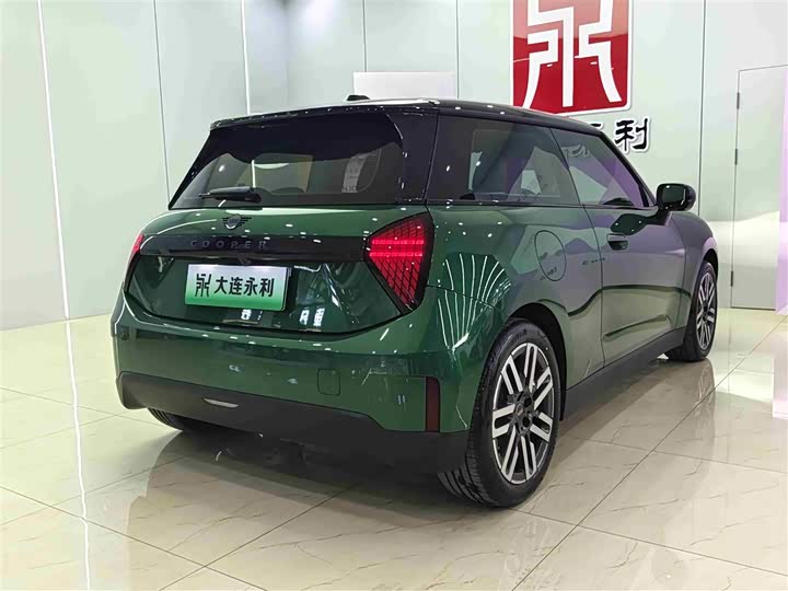 Фото 6 - Mini Cooper