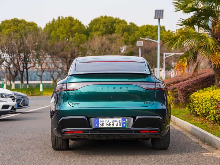 Фото 5 - Luxeed R7