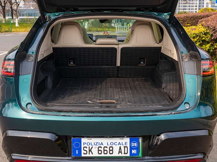 Фото 9 - Luxeed R7