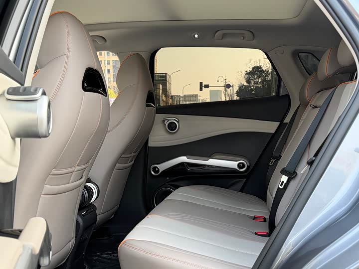 Фото 9 - BYD Yuan Plus