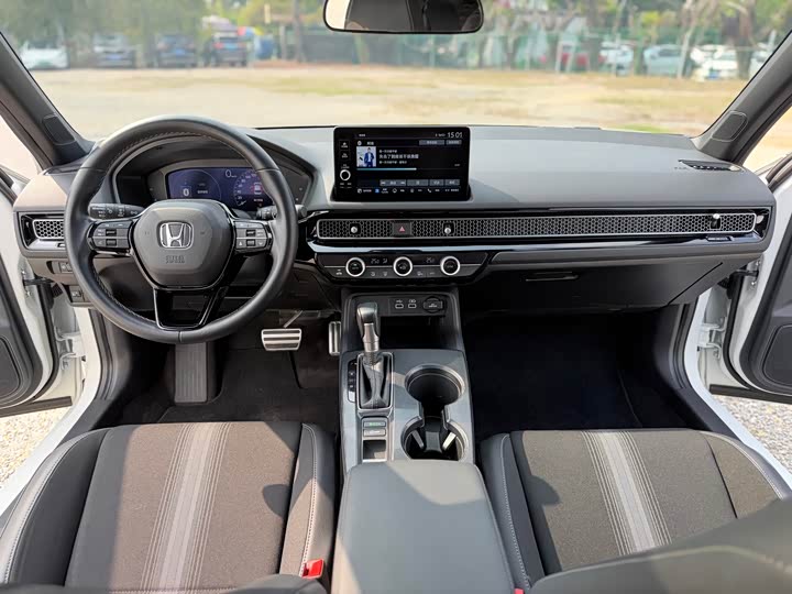 Фото 9 - Honda Civic