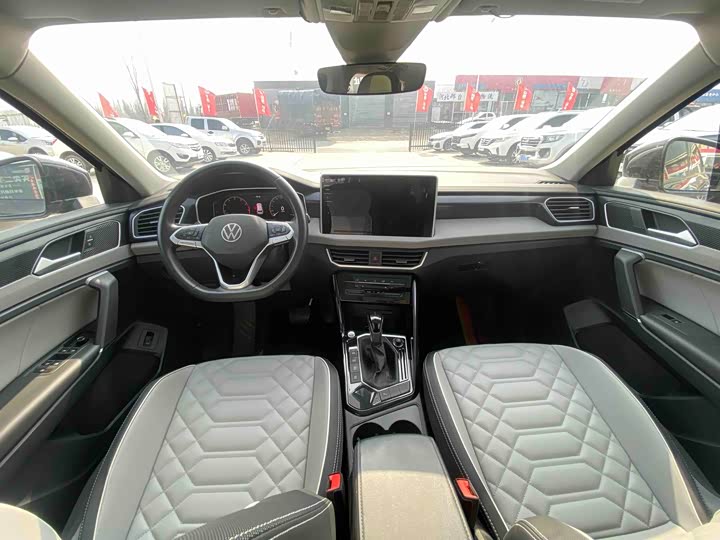 Фото 9 - Volkswagen Tayron