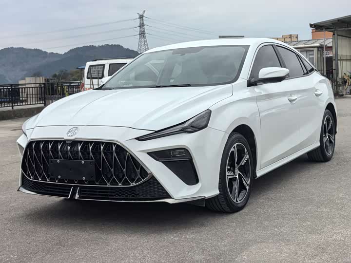 Фото 3 - MG Motor 5 Scorpio