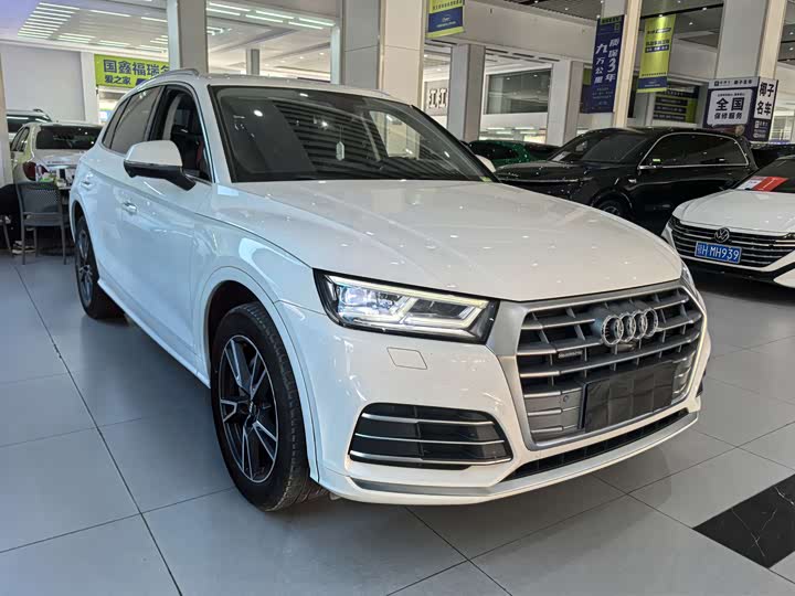 Фото 3 - Audi Q5L